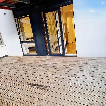 Your Riverside Home 2 With Private Balcony Londra Exterior foto